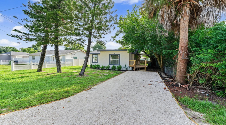 Tampa, Florida 33604, 3 Bedroom Bedrooms, ,2 Bathroombathrooms,Residential,For Sale,Edison,0,Mfrtb8538108