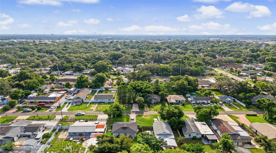 Tampa, Florida 33604, 3 Bedroom Bedrooms, ,2 Bathroombathrooms,Residential,For Sale,Edison,0,Mfrtb8538108