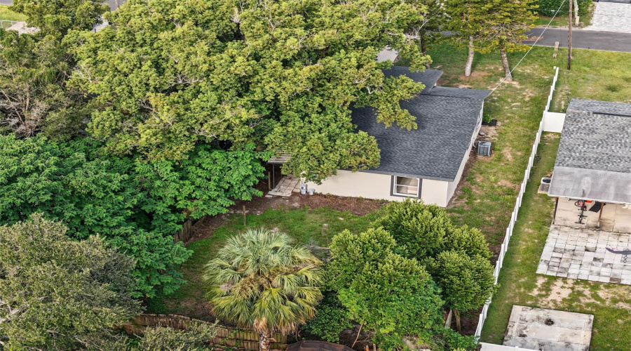 Tampa, Florida 33604, 3 Bedroom Bedrooms, ,2 Bathroombathrooms,Residential,For Sale,Edison,0,Mfrtb8538108