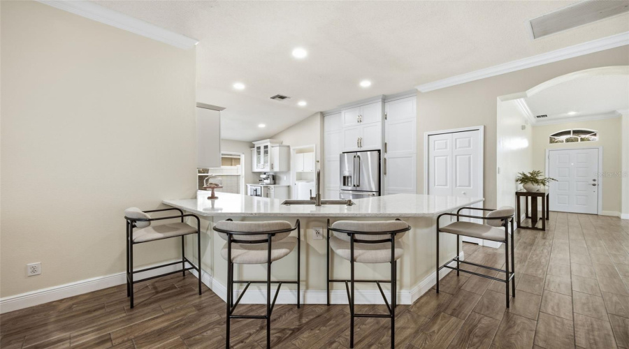 Gorgeous Recently Remodeled Kitchen
