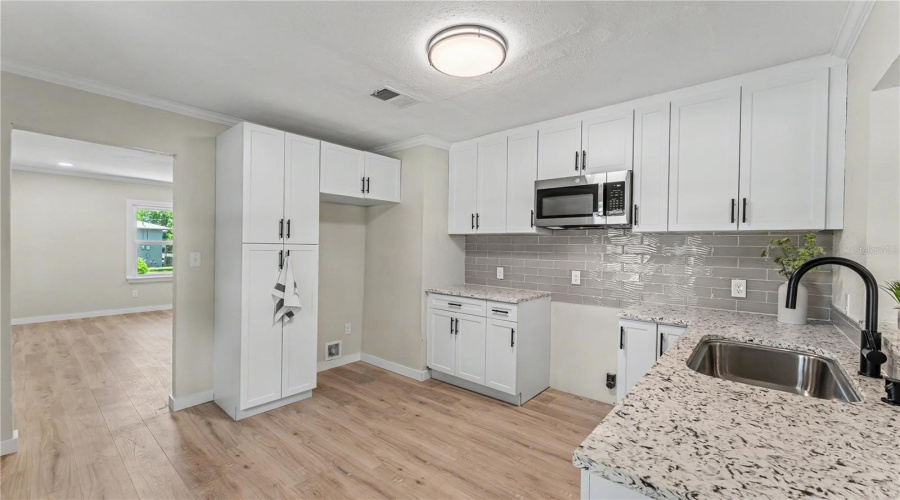 Lakeland, Florida 33815, 3 Bedroom Bedrooms, ,1 Bathroombathrooms,Residential,For Sale,Central,0,Mfrtb8516578