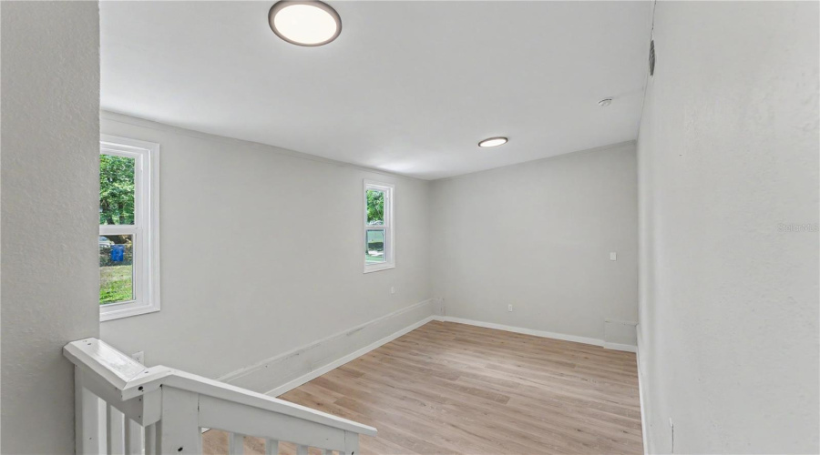 Oversized Bonus Room/Bedroom