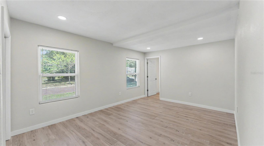 Lakeland, Florida 33815, 3 Bedroom Bedrooms, ,1 Bathroombathrooms,Residential,For Sale,Central,0,Mfrtb8516578