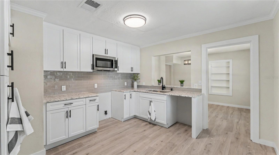 Lakeland, Florida 33815, 3 Bedroom Bedrooms, ,1 Bathroombathrooms,Residential,For Sale,Central,0,Mfrtb8516578