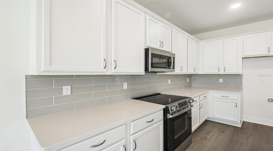 Wesley Chapel, Florida 33545, 3 Bedroom Bedrooms, ,2 Bathroombathrooms,Residential,For Sale,Clover Fin,0,Mfrtb8517429