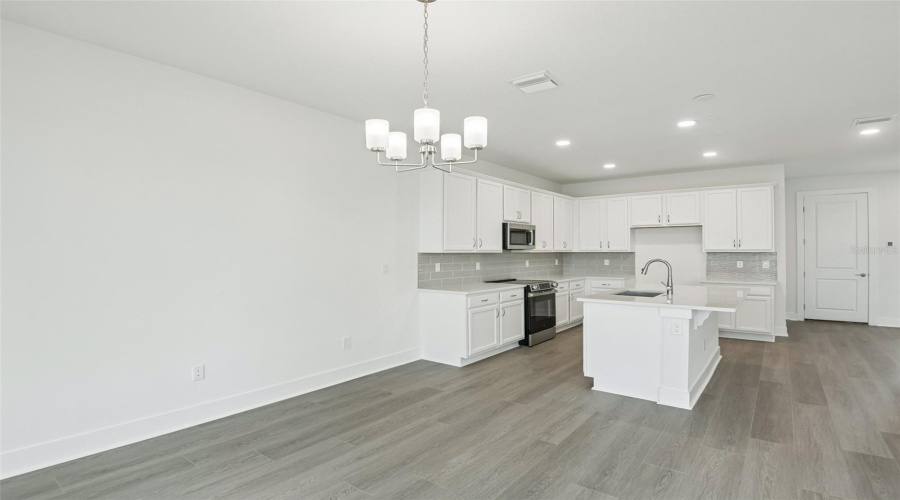 Wesley Chapel, Florida 33545, 3 Bedroom Bedrooms, ,2 Bathroombathrooms,Residential,For Sale,Clover Fin,0,Mfrtb8517429