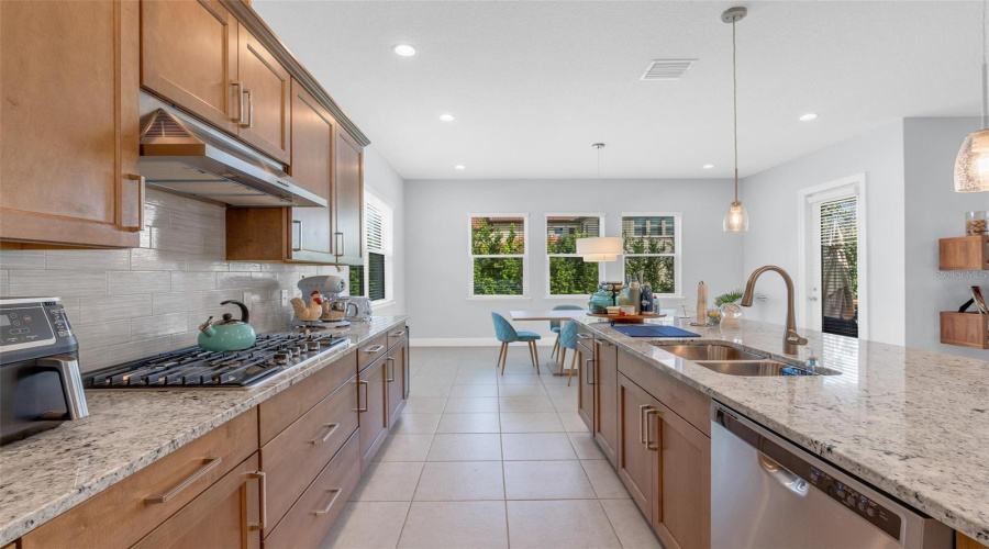 Winter Garden, Florida 34787, 5 Bedroom Bedrooms, ,4 Bathroombathrooms,Residential,For Sale,Canoe,0,Mfro6398949