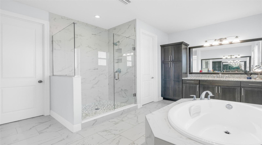 Winter Garden, Florida 34787, 5 Bedroom Bedrooms, ,4 Bathroombathrooms,Residential,For Sale,Canoe,0,Mfro6398949
