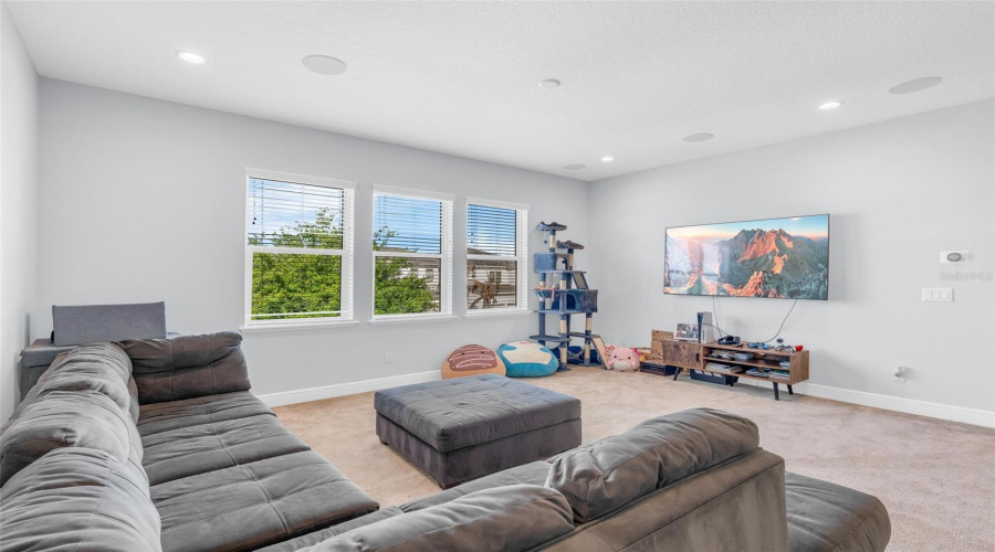 Winter Garden, Florida 34787, 5 Bedroom Bedrooms, ,4 Bathroombathrooms,Residential,For Sale,Canoe,0,Mfro6398949