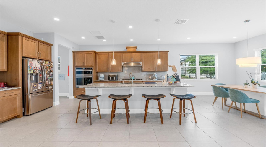 Winter Garden, Florida 34787, 5 Bedroom Bedrooms, ,4 Bathroombathrooms,Residential,For Sale,Canoe,0,Mfro6398949