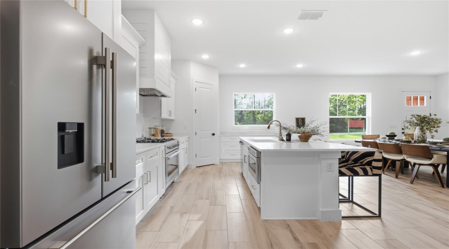 Dunnellon, Florida 34432, 4 Bedroom Bedrooms, ,3 Bathroombathrooms,Residential,For Sale,129Th Terrace Road,0,Mfro6404814