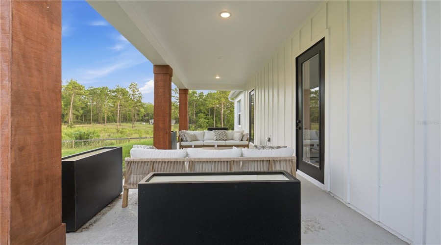 Dunnellon, Florida 34432, 4 Bedroom Bedrooms, ,3 Bathroombathrooms,Residential,For Sale,129Th Terrace Road,0,Mfro6404814