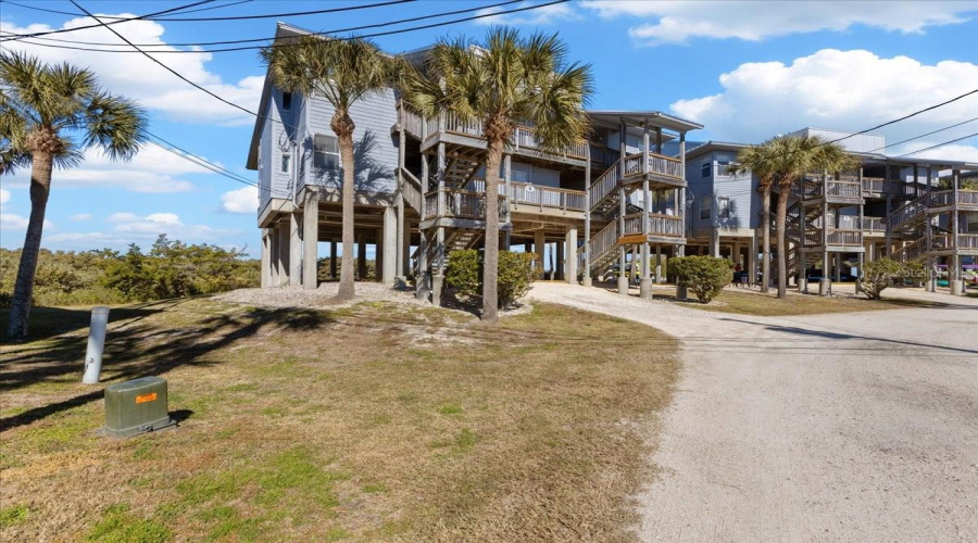 Cedar Key, Florida 32625, 2 Bedroom Bedrooms, ,2 Bathroombathrooms,Residential,For Sale,Old Mill,0,Mfrgc537298