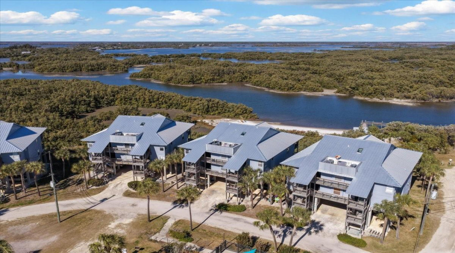 Cedar Key, Florida 32625, 2 Bedroom Bedrooms, ,2 Bathroombathrooms,Residential,For Sale,Old Mill,0,Mfrgc537298