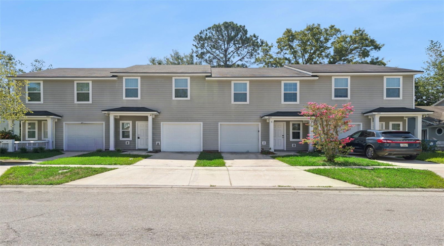 Jacksonville, Florida 32277, 3 Bedroom Bedrooms, ,2 Bathroombathrooms,Residential,For Sale,Rain Forest,0,Mfro6428129