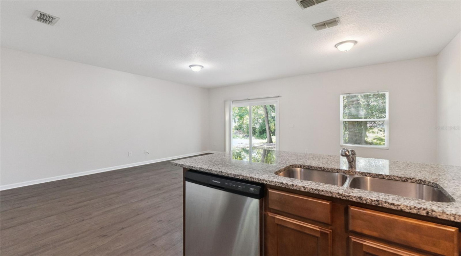 Jacksonville, Florida 32277, 3 Bedroom Bedrooms, ,2 Bathroombathrooms,Residential,For Sale,Rain Forest,0,Mfro6428129