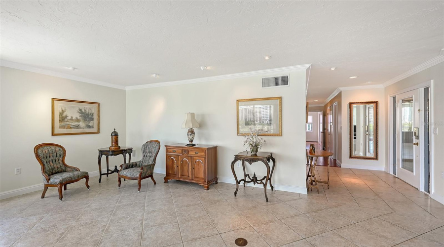 Sarasota, Florida 34236, 4 Bedroom Bedrooms, ,3 Bathroombathrooms,Residential,For Sale,Golden Gate Point,0,Mfra4701236