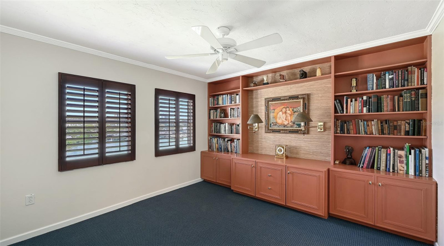 Sarasota, Florida 34236, 4 Bedroom Bedrooms, ,3 Bathroombathrooms,Residential,For Sale,Golden Gate Point,0,Mfra4701236