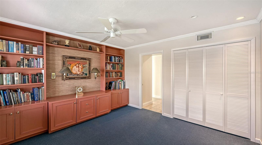 Sarasota, Florida 34236, 4 Bedroom Bedrooms, ,3 Bathroombathrooms,Residential,For Sale,Golden Gate Point,0,Mfra4701236