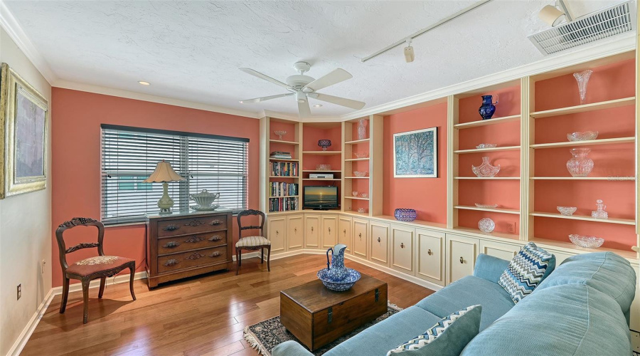 Sarasota, Florida 34236, 4 Bedroom Bedrooms, ,3 Bathroombathrooms,Residential,For Sale,Golden Gate Point,0,Mfra4701236