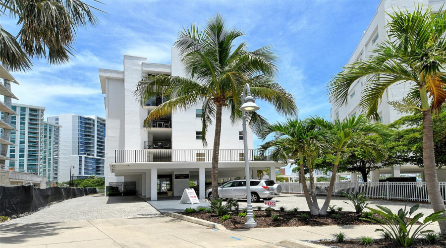 Sarasota, Florida 34236, 4 Bedroom Bedrooms, ,3 Bathroombathrooms,Residential,For Sale,Golden Gate Point,0,Mfra4701236