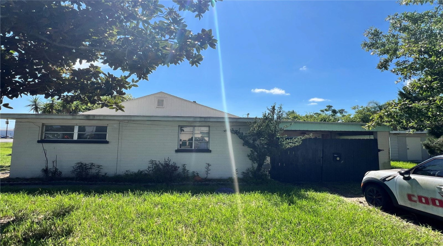 Cocoa, Florida 32922, 3 Bedroom Bedrooms, ,1 Bathroombathrooms,Residential,For Sale,Grace,0,Mfrs5153114
