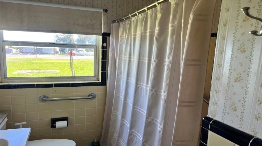 Cocoa, Florida 32922, 3 Bedroom Bedrooms, ,1 Bathroombathrooms,Residential,For Sale,Grace,0,Mfrs5153114