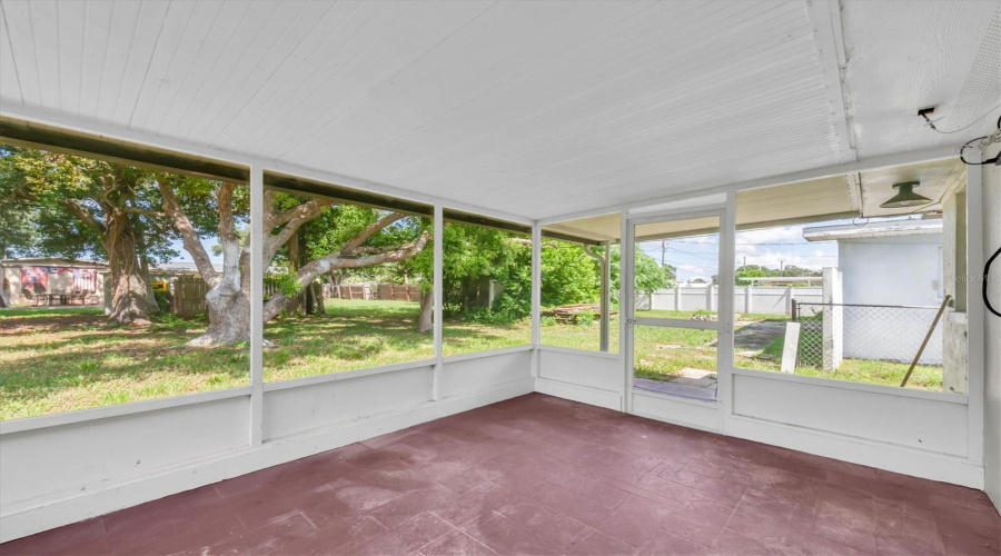 Clearwater, Florida 33759, 2 Bedroom Bedrooms, ,1 Bathroombathrooms,Residential,For Sale,Country,0,Mfrtb8538223