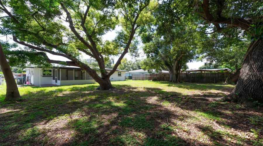 Clearwater, Florida 33759, 2 Bedroom Bedrooms, ,1 Bathroombathrooms,Residential,For Sale,Country,0,Mfrtb8538223