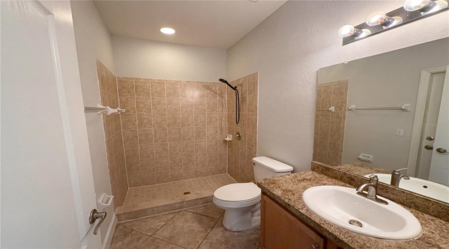 Lakeland, Florida 33813, 4 Bedroom Bedrooms, ,3 Bathroombathrooms,Residential,For Sale,Hickory Leaf,0,Mfrtb8486704