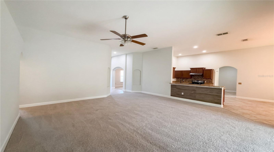 Lakeland, Florida 33813, 4 Bedroom Bedrooms, ,3 Bathroombathrooms,Residential,For Sale,Hickory Leaf,0,Mfrtb8486704