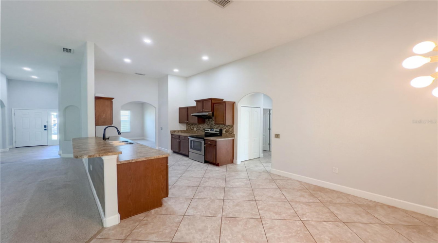 Lakeland, Florida 33813, 4 Bedroom Bedrooms, ,3 Bathroombathrooms,Residential,For Sale,Hickory Leaf,0,Mfrtb8486704