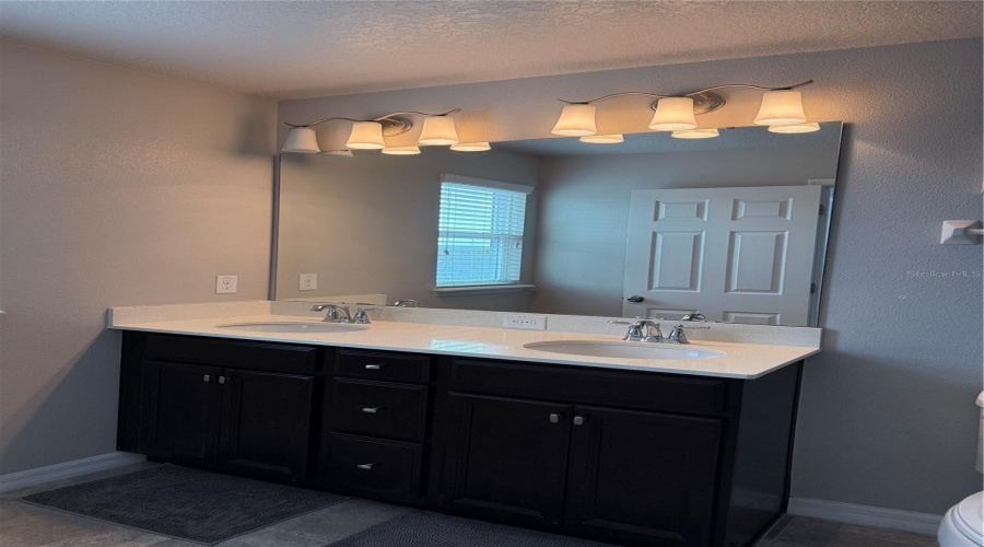 Windermere, Florida 34786, 3 Bedroom Bedrooms, ,2 Bathroombathrooms,Residential,For Sale,Iron Mountain,0,Mfrs5154426