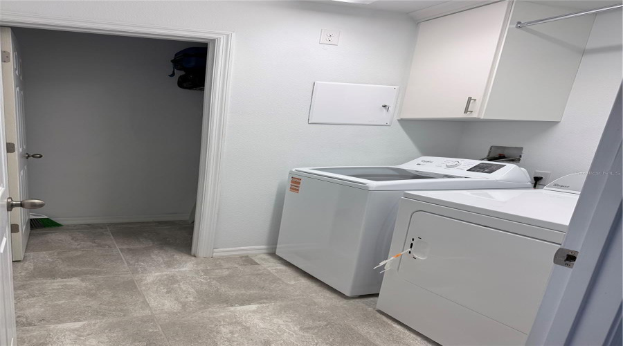 Windermere, Florida 34786, 3 Bedroom Bedrooms, ,2 Bathroombathrooms,Residential,For Sale,Iron Mountain,0,Mfrs5154426