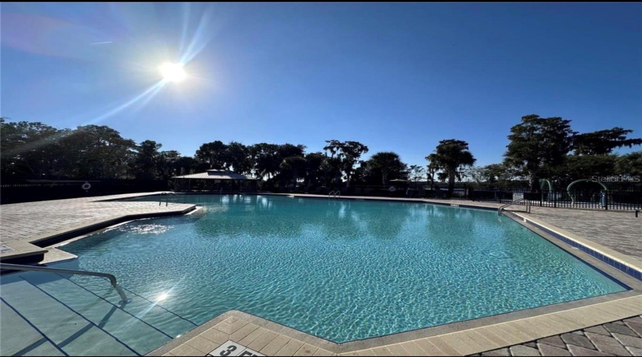 Windermere, Florida 34786, 3 Bedroom Bedrooms, ,2 Bathroombathrooms,Residential,For Sale,Iron Mountain,0,Mfrs5154426