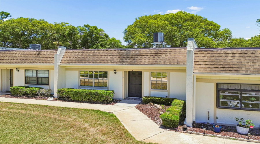 Port Richey, Florida 34668, 2 Bedroom Bedrooms, ,2 Bathroombathrooms,Residential,For Sale,Carriage Hill,0,Mfrw7886975