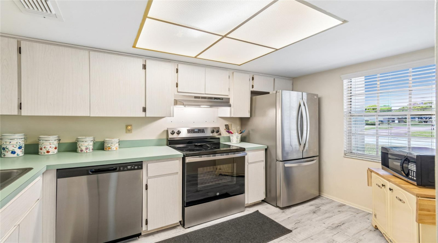 Port Richey, Florida 34668, 2 Bedroom Bedrooms, ,2 Bathroombathrooms,Residential,For Sale,Carriage Hill,0,Mfrw7886975