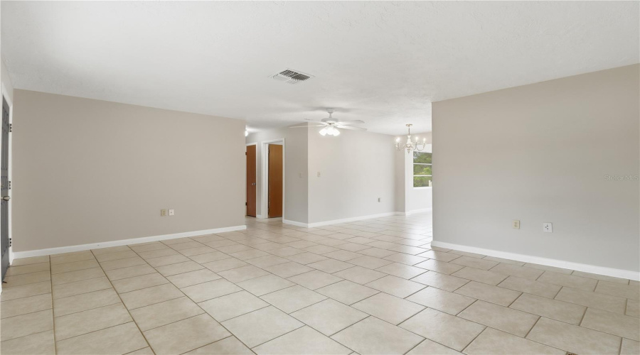 Beverly Hills, Florida 34465, 3 Bedroom Bedrooms, ,2 Bathroombathrooms,Residential,For Sale,Regina,0,Mfrp4938555