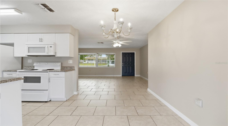 Beverly Hills, Florida 34465, 3 Bedroom Bedrooms, ,2 Bathroombathrooms,Residential,For Sale,Regina,0,Mfrp4938555