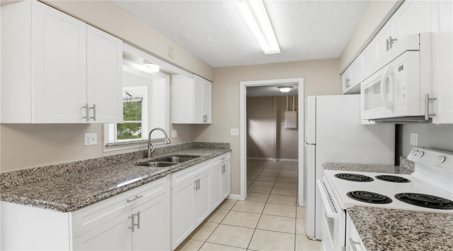 Beverly Hills, Florida 34465, 3 Bedroom Bedrooms, ,2 Bathroombathrooms,Residential,For Sale,Regina,0,Mfrp4938555