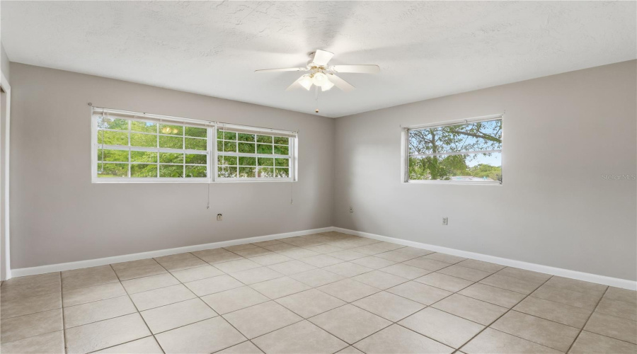 Beverly Hills, Florida 34465, 3 Bedroom Bedrooms, ,2 Bathroombathrooms,Residential,For Sale,Regina,0,Mfrp4938555