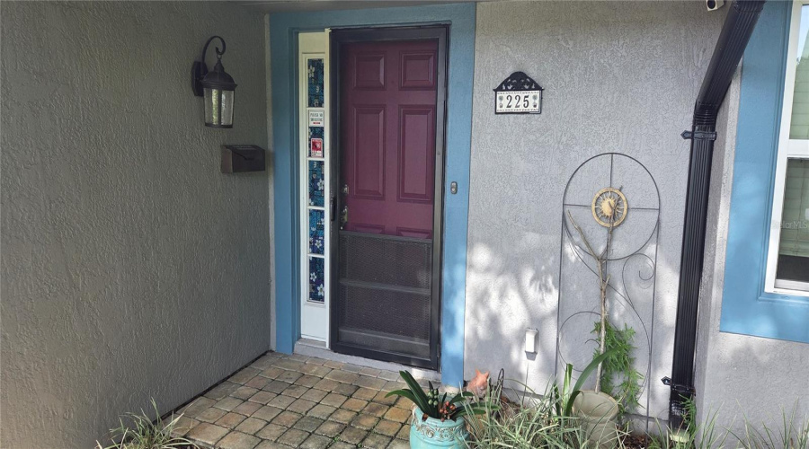 Fern Park, Florida 32730, 4 Bedroom Bedrooms, ,2 Bathroombathrooms,Residential,For Sale,Yarmouth,0,Mfro6436845