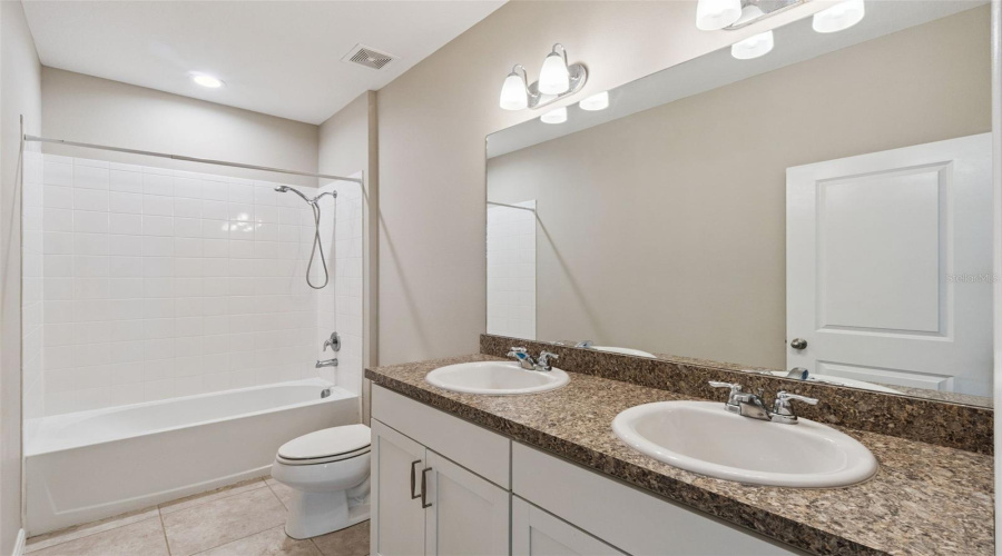 St Cloud, Florida 34771, 4 Bedroom Bedrooms, ,3 Bathroombathrooms,Residential,For Sale,Jubiloso,0,Mfrs5156349