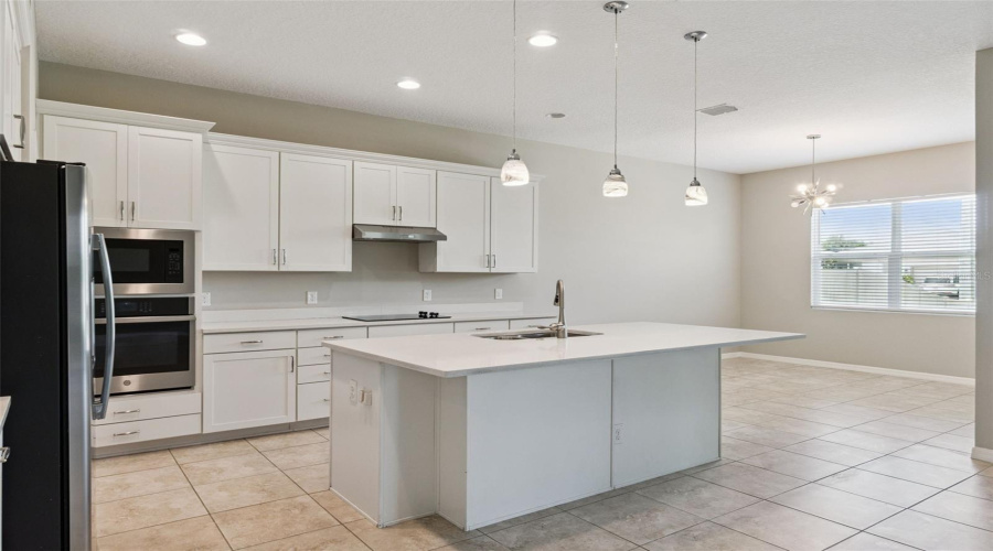 St Cloud, Florida 34771, 4 Bedroom Bedrooms, ,3 Bathroombathrooms,Residential,For Sale,Jubiloso,0,Mfrs5156349