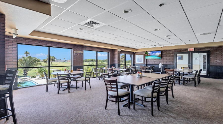 Club Restaurant