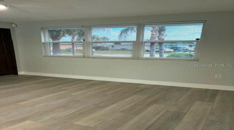 Ormond Beach, Florida 32176, 2 Bedroom Bedrooms, ,2 Bathroombathrooms,Residential,For Sale,Azalea,0,Mfrfc319782