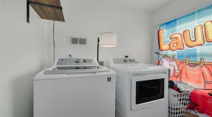 St Petersburg, Florida 33711, 3 Bedroom Bedrooms, ,1 Bathroombathrooms,Residential,For Sale,47Th,0,Mfrtb8532333