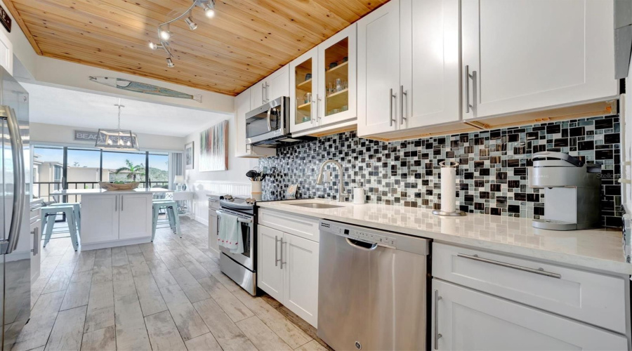 Bradenton, Florida 34205, 1 Bedroom Bedrooms, ,1 Bathroombathrooms,Residential,For Sale,30Th,0,Mfra4688153