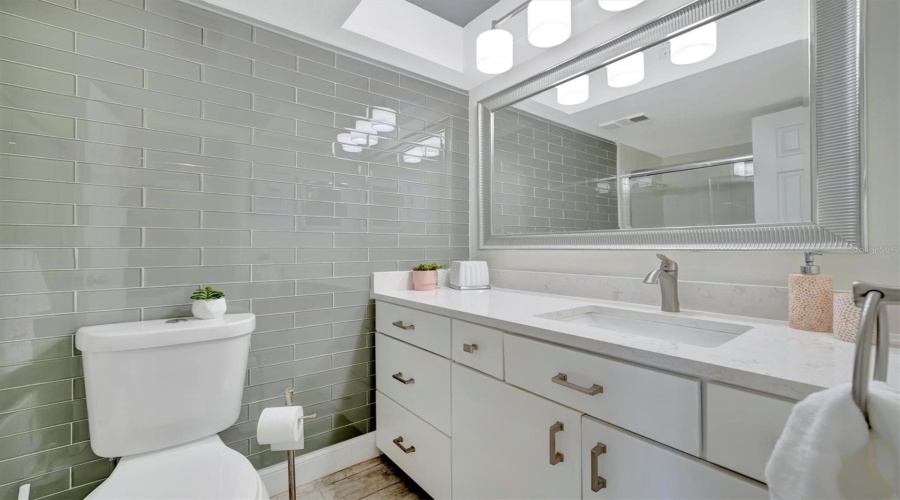 Bradenton, Florida 34205, 1 Bedroom Bedrooms, ,1 Bathroombathrooms,Residential,For Sale,30Th,0,Mfra4688153
