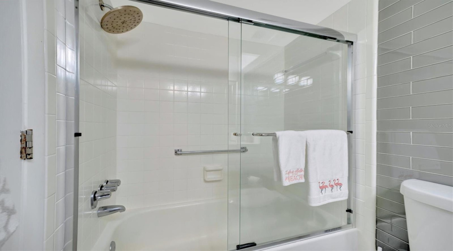 Bradenton, Florida 34205, 1 Bedroom Bedrooms, ,1 Bathroombathrooms,Residential,For Sale,30Th,0,Mfra4688153